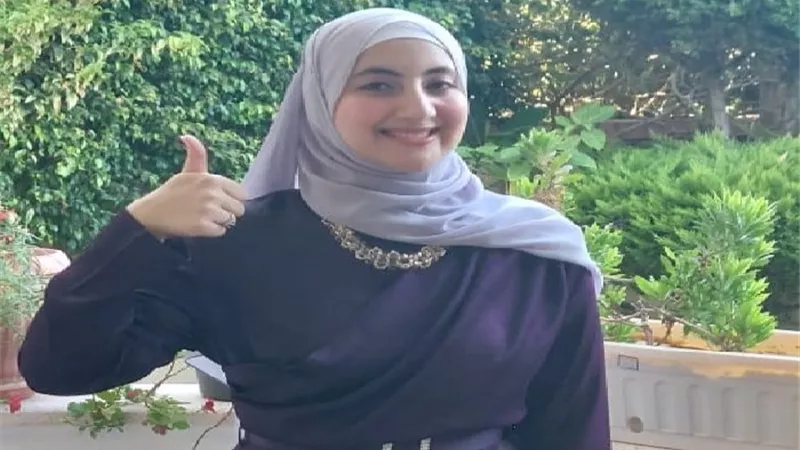 والدة فرح قدري: افتكرناها أغمى عليها من كتر السجود بعد نتيجة الثانوية