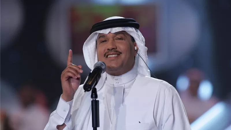 مشاهير تعرضوا للسرقة من معجبين أخرهم الفنان السعودي محمد عبده