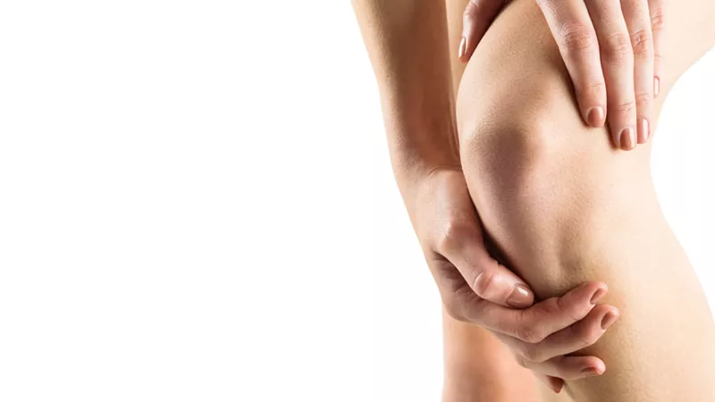 4 خطوات للتخلص من إسمرار الركبتين والمناطق الحساسة