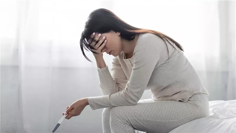 طبيبة تكشف عن أبرز أسباب الإصابة بالعقم عند النساء 