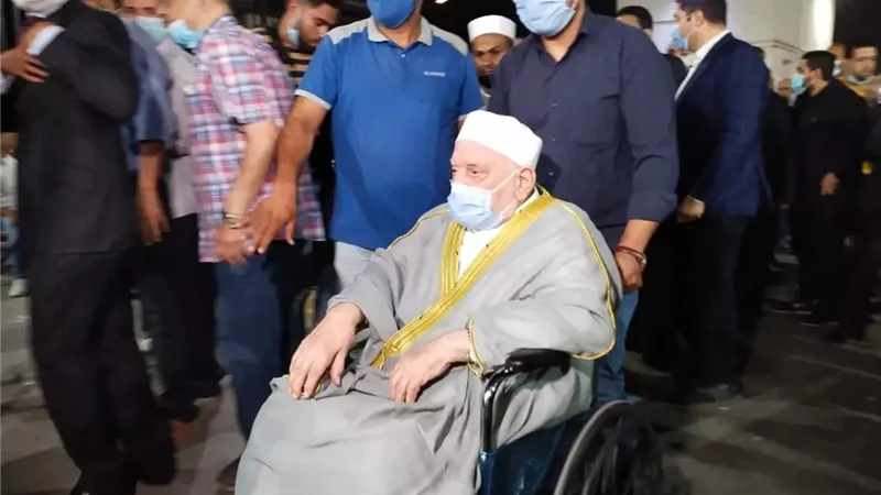 تفاصيل مرض أحمد عمر هاشم وسبب التعجيل بالعملية الجراحية غدا