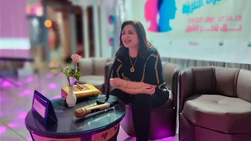 إلهام شاهين لـ«هير نيوز»: التريند لا يرحم ولا أحب السوشيال ميديا 