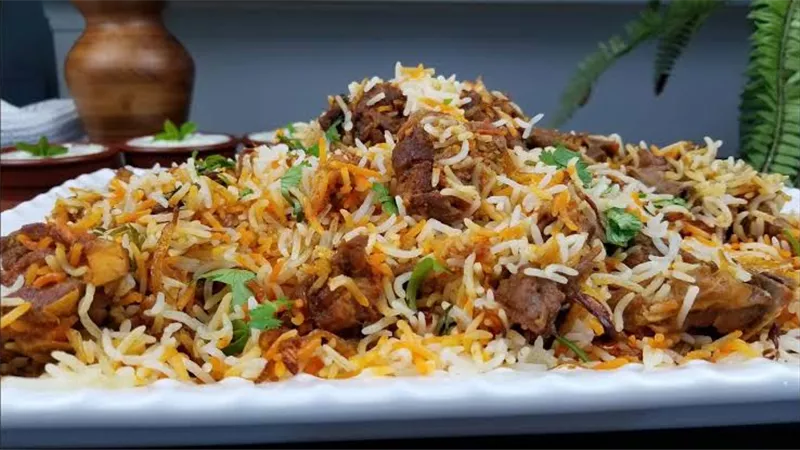 على الطريقة السعودية تعلمى عمل البرياني باللحم  