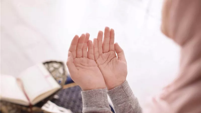 5 أدعية مشهورة لشفاء المريض «يا مجيب دعوة المضطرّين»
