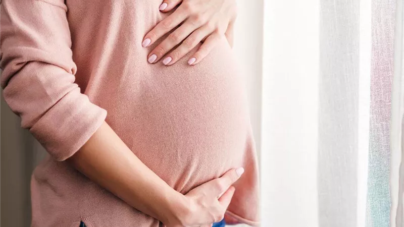 4 فواكه تضرر المرأة الحامل منها الأناناس