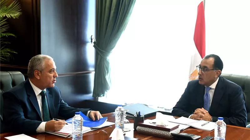 رئيس الوزراء يستعرض مع عبد الصادق الشوربجي الاستغلال الأمثل لأصول المؤسسات الصحفية
