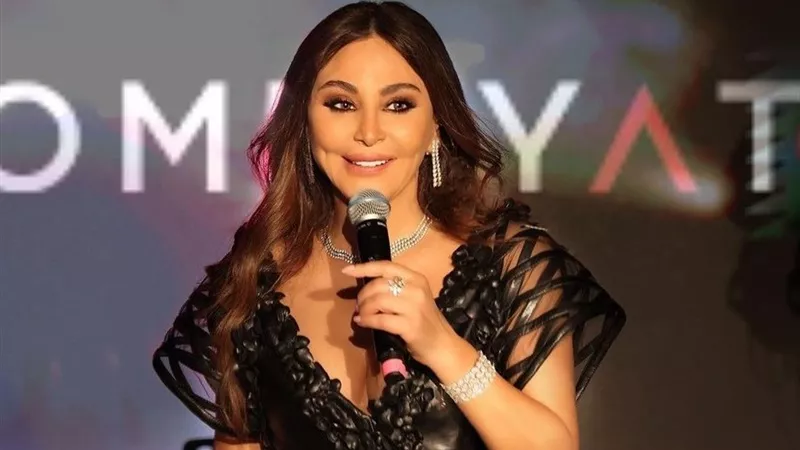 أول رد فعل من إليسا بعد حذف أغنيتها الجديدة «العقد»