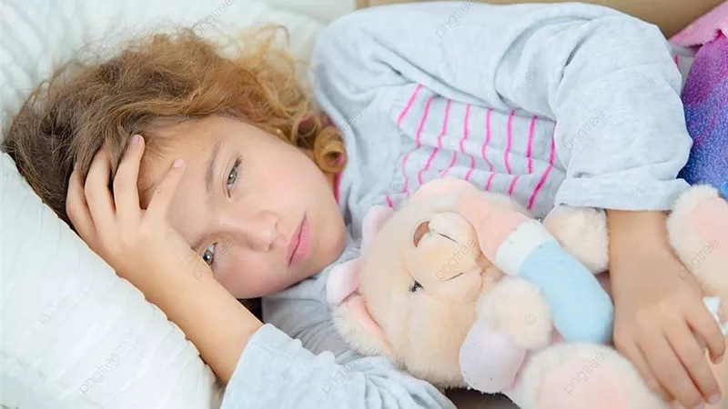 4 أمراض تصيب الأطفال في الصيف أخطرها التهاب السحايا