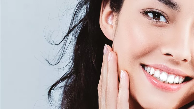 5 سلوكيات تهدد شباب المرأة أغربها «انفعالات الوجه المتكررة»