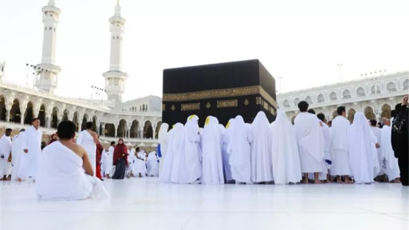 مفاجأة جديدة من «السياحة»: عودة رحلات العمرة البرية بعد غياب 8 سنوات
