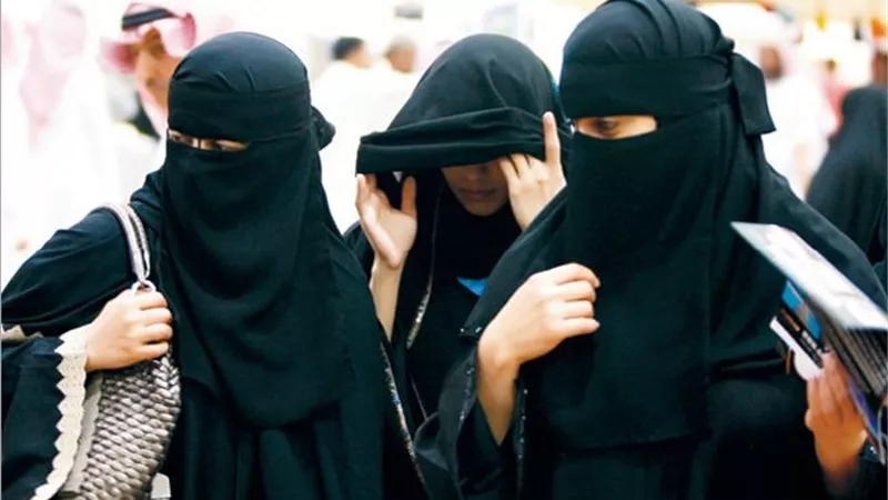 تكاليف الزواج تهدد فتيات السعودية بالعنوسة «ومطالبات بالتقنين»