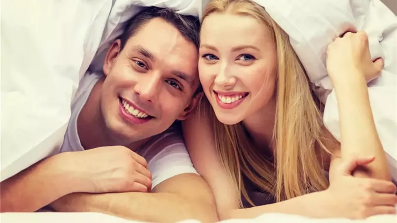 5 أوضاع يفضلها الزوج أثناء العلاقة الحميمة
