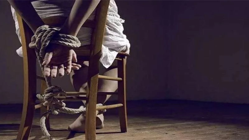 سيدة تستعين بعصابة لخطف زوجها وإجباره على توقيع إيصالات أمانة «كيد النسا»