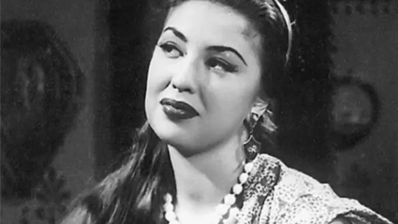 فاتنة السينما كاميليا الوحيدة التي صفعت رشدي أباظة مرتين