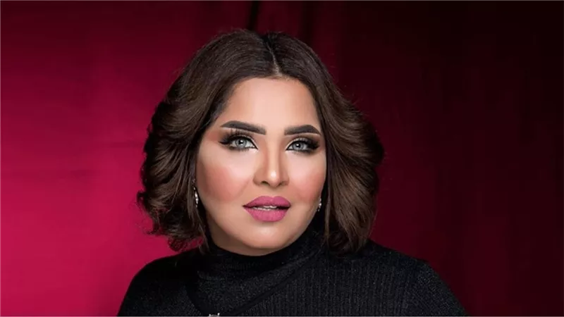 الفنانة الكويتية هيا الشعيبي تعلن حملها بالطفل الخامس و«تبكي»