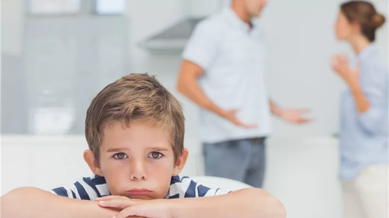 4 نصائح ذهبية للتعامل مع الأطفال بعد الانفصال «احذري التجسس»