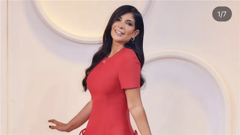 منى زكي تعتذر لابنتها بسبب طريقة تربيتها (فيديو)