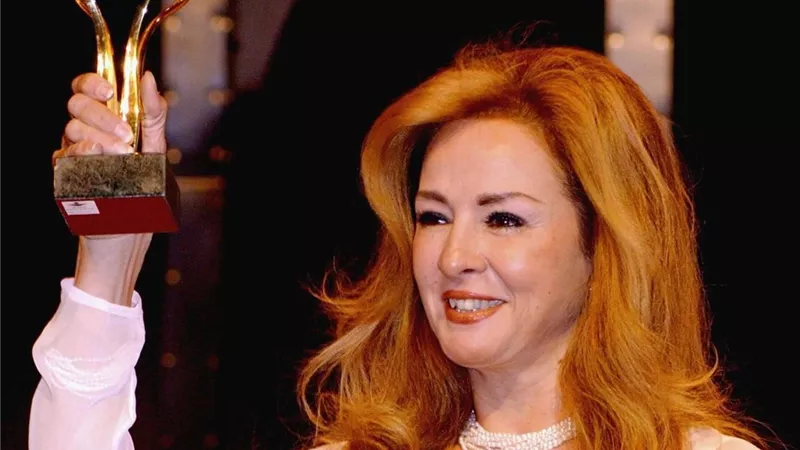عدد زيجات نجلاء فتحي ولماذا انفصلت عن الأمير السعودي؟