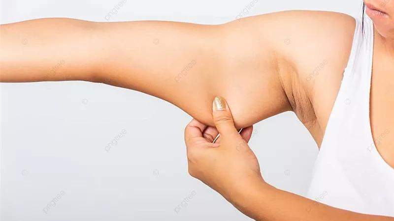 3 تمارين للتخلص من دهون الإبط 