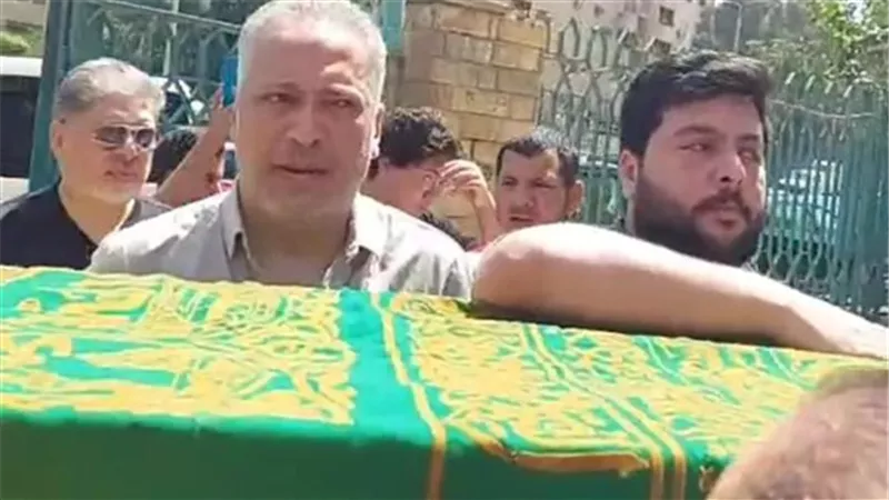 دفتر عزاء من الإعلاميين في وفاة عفاف يحيى والدة تامر أمين