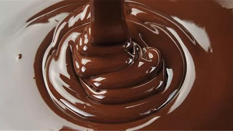 طريقة عمل صوص الشيكولاتة مثل محلات الحلوى