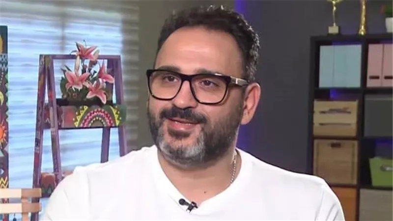 أكرم حسني يكشف سر خوفه الشديد من المرض