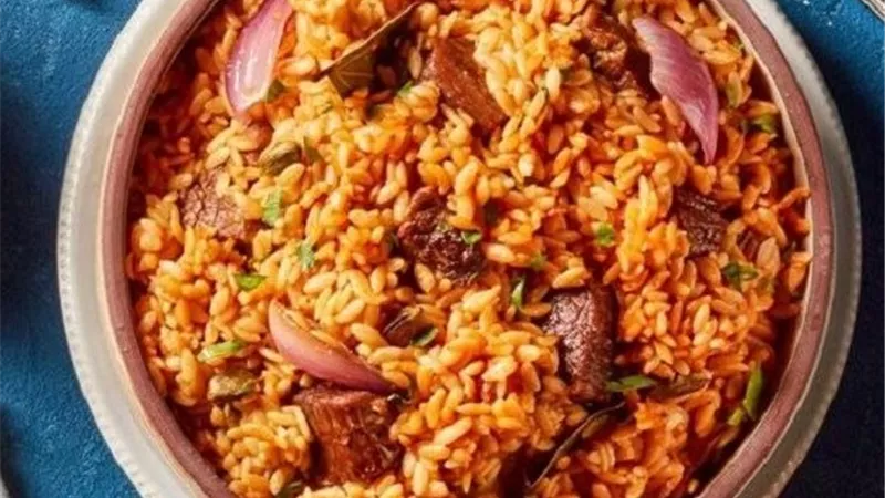 طريقة عمل طاجن لسان العصفور باللحمة في المنزل