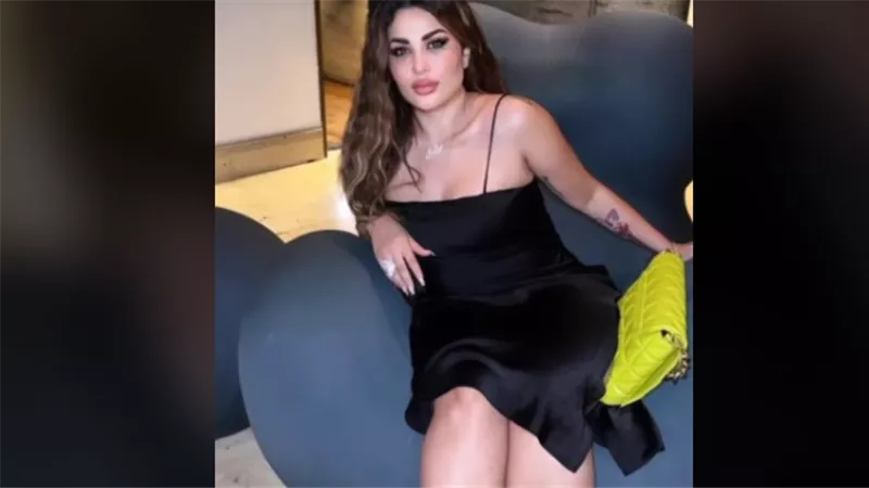 ندى الكامل ببطن مكشوف وإطلالة جذابة