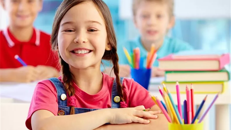 قبل بدء الدراسة.. 3 أنواع من الأدوات لا تشتريها لأولادك الطلاب