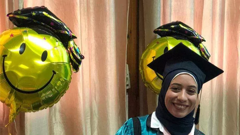 كواليس مقتل موظفة في جامعة القاهرة.. المتهم تقدم لخطبتها ورفضت فحرق سيارتها (صور)