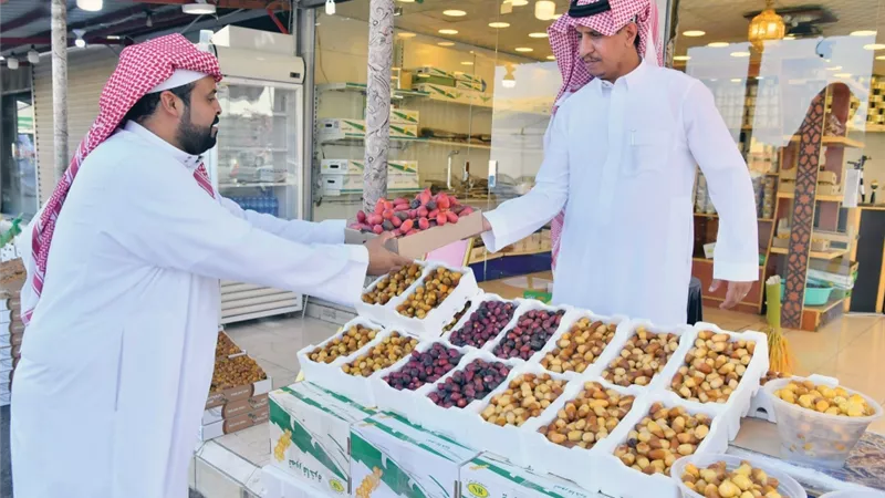 4 آلاف زائر لمهرجان الروضة للتمور 2023 بمنطقة حائل