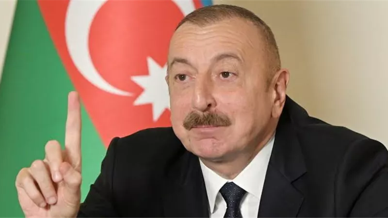 كيم كارداشيان تدين العمليات العسكرية من أذربيجان ضد الأرمن 