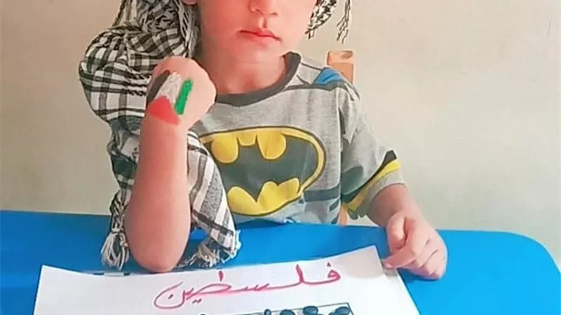 إبداعات طوفان الأقصى | مبادرات فنية لتوعية الأطفال بالقضية الفلسطينية