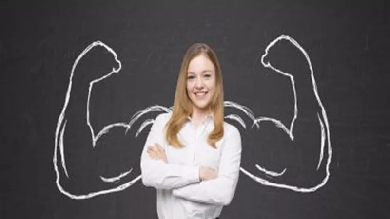 7 خطوات تجعلك امرأة قوية تواجه العالم