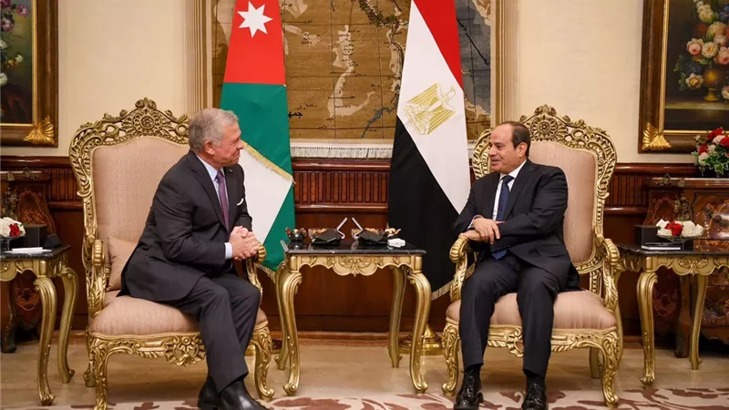 الرئيس السيسي والملك عبد الله ينددان بسياسة العقاب الجماعي لغزة 