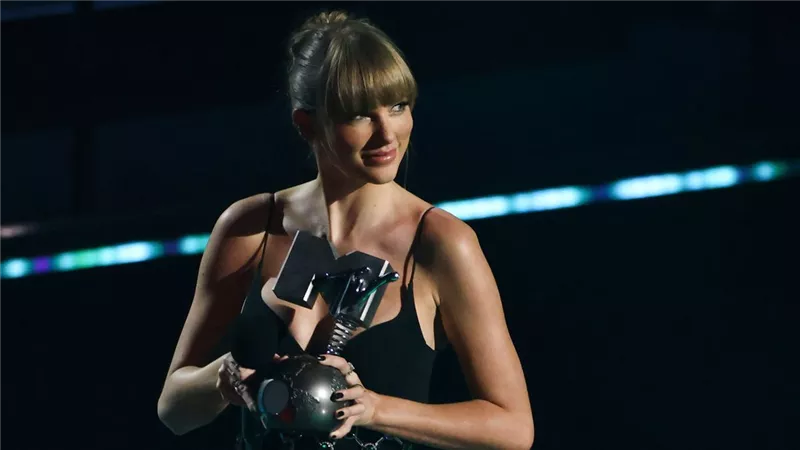 أسباب إلغاء حفل جوائز MTV في باريس بمشاركة تايلور سويفت