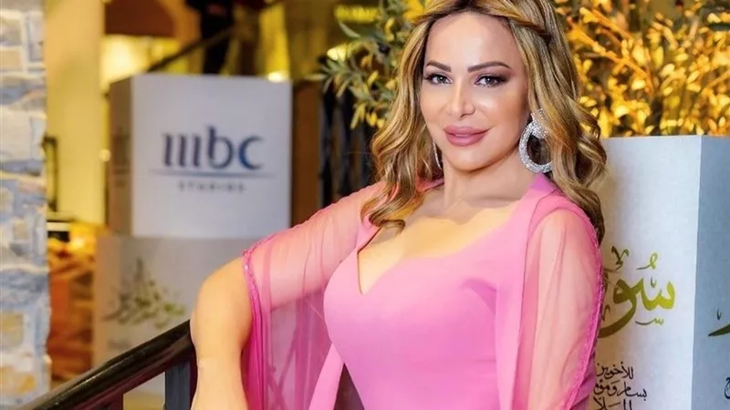 سوزان نجم الدين: حاولت الانتحار مرتين ولجأت للشيوخ بسبب السحر
