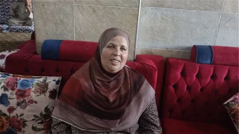 نصرة من المنوفية.. سيدة تتبرع بـ400 جرام ذهب لمساندة الشعب الفلسطيني في غزة