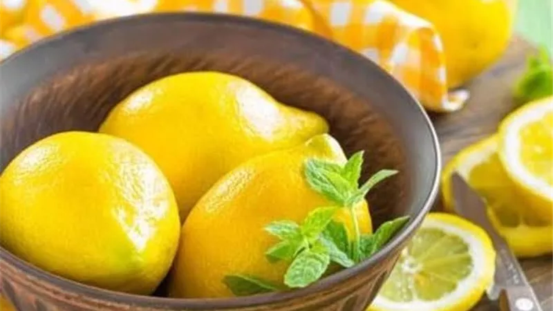 6 فوائد مذهلة لقشور الليمون (إنفوجراف)