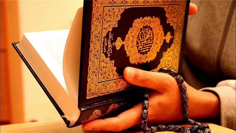 هل ختم القرآن للميت يصل ثوابه اليه؟ الإفتاء تجيب
