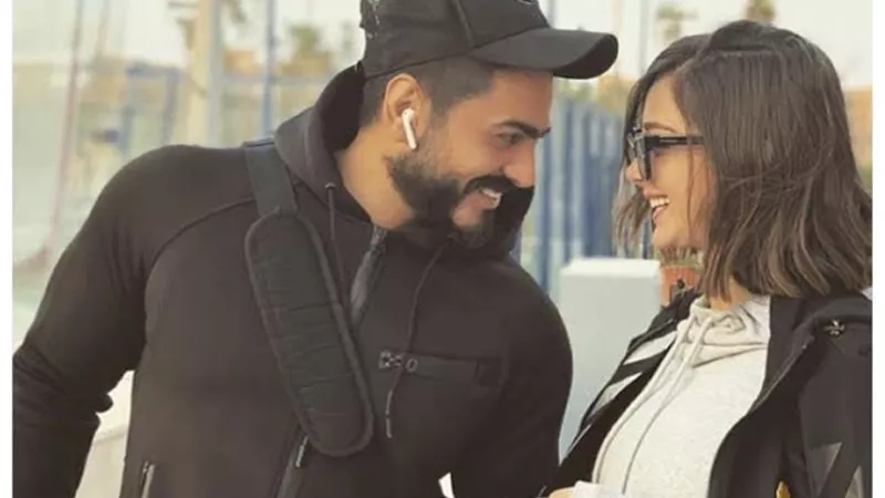 بسمة بوسيل وتامر حسني| قصة حب بدأت بجواب غرامي وانتهت بالألم
