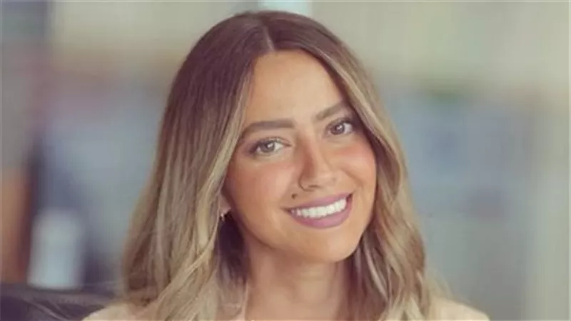  محمد جمال وهند عبد الحليم يغنيان لـ فلسطين «موطني»