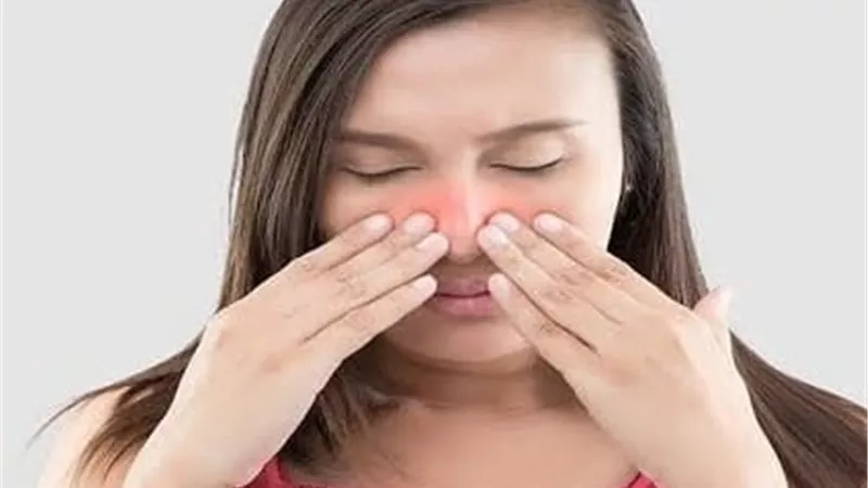 4 أسباب لانسداد الأنف عند الاستيقاظ من النوم 