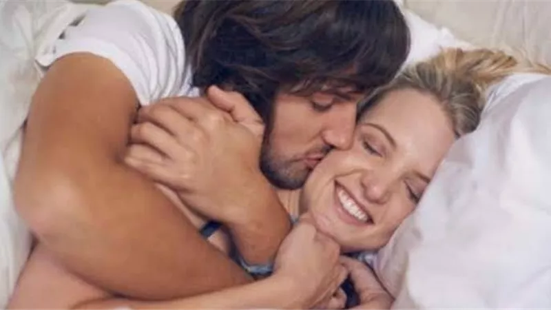 5 مناطق مفضلة للمداعبة خلال العلاقة الحميمة
