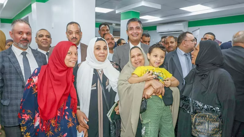 رئيس البريد يتفقد مكاتب الدقهلية لمتابعة حركة انتظام صرف المعاشات