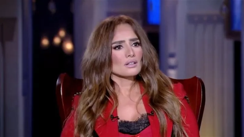 زينة برفقة طفليها لأول مرة دعمًا للشعب الفلسطيني (صور)