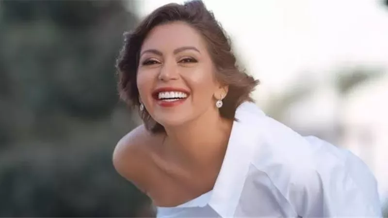 بعد فيديو الكنيسة| هل غيرت لقاء الخميسي ديانتها؟