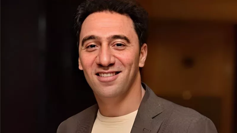 أزمة محمد سلام.. مكي وكرارة ومفيدة وكاملة بجانب «هجرس» وأديب يهاجم وبيومي يسخر (فيديو)