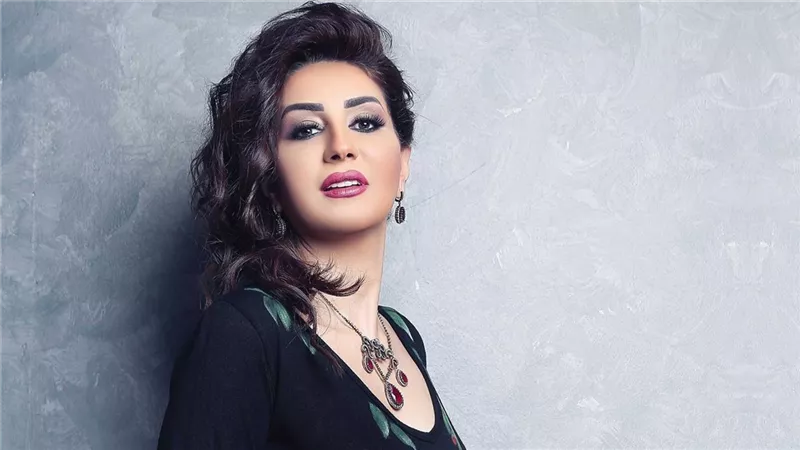 وفاء عامر تدخل على خط أزمة بيومي فؤاد ومحمد سلام: «مكبرين المسألة» (فيديو)