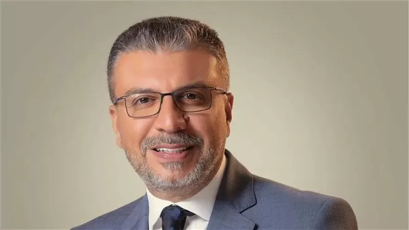 عمرو الليثي يتكفل بمصاريف العمرة للفنان عمرو محمد علي